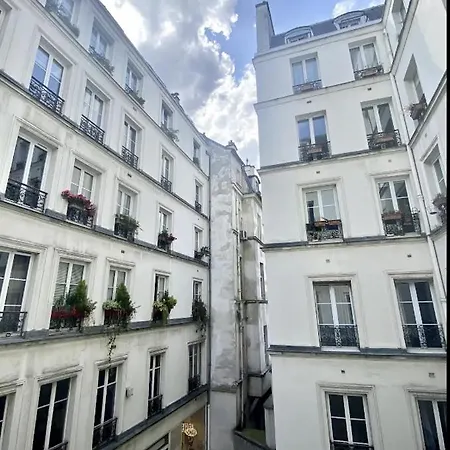Heart Of Marais Calm And Charming New Apartment *