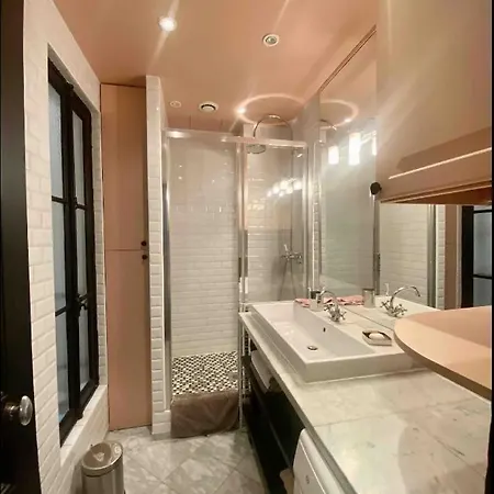 Apartment Heart Of Marais Calm And Charming New
